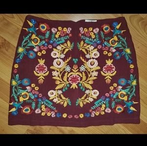 Gorgeous umgee mini skirt embroidered size medium